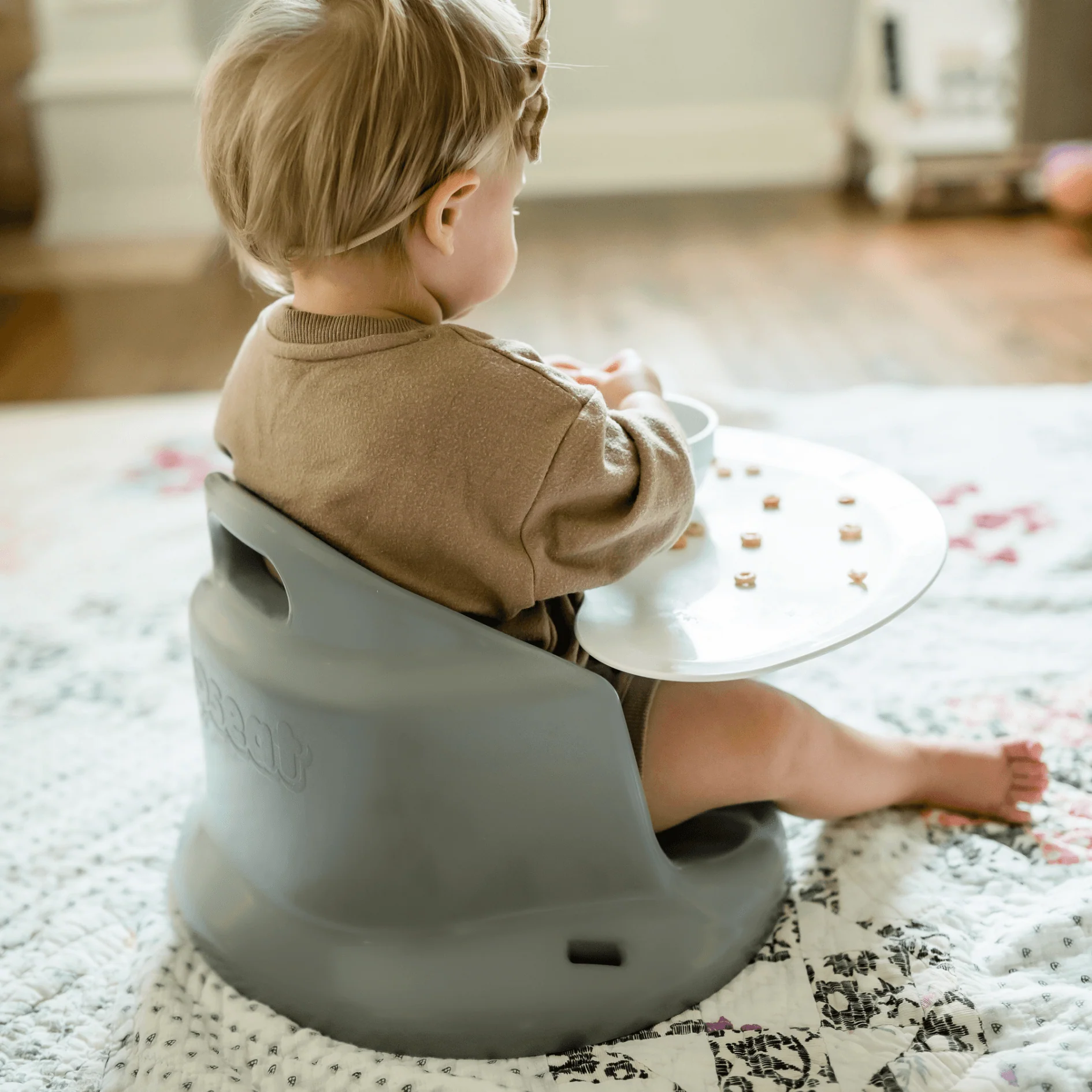 Upseat Baby Floor & Booster Seat with Tray - Image 6